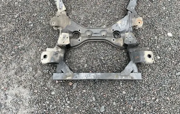 Mercedes-Benz Vito Viano W639 Front subframe