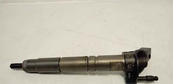 Mercedes-Benz C W203 Fuel injector A6420700587 0445115027