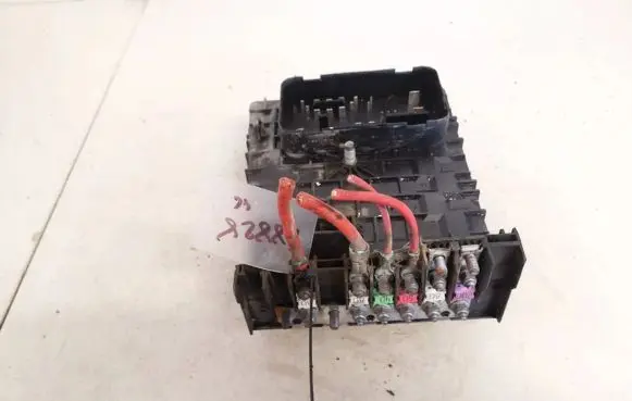Volkswagen Golf V Fuse box set 1k0937125a