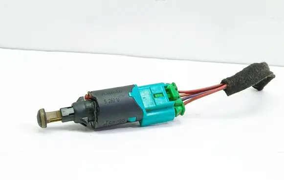 Brake pedal sensor switch