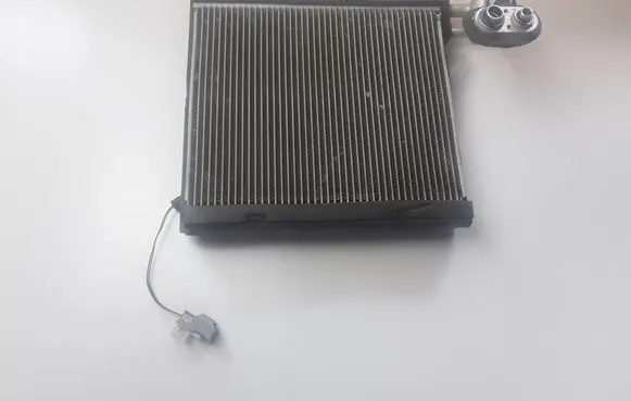 Ford Kuga III Air conditioning (A/C) radiator (interior) J2842