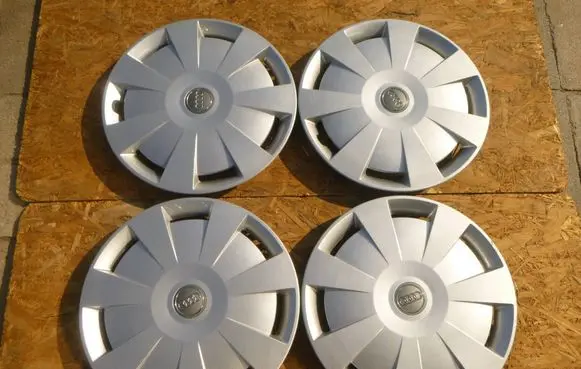Audi A3 S3 8V R16 wheel hub/cap/trim 8V0601147D