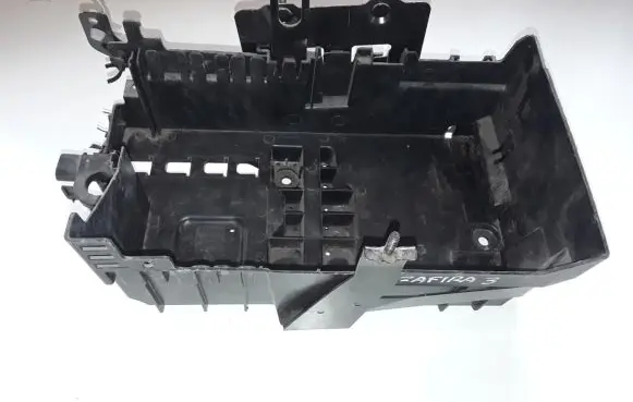 Battery bracket