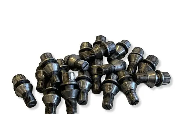Maserati Ghibli Nuts/bolts 