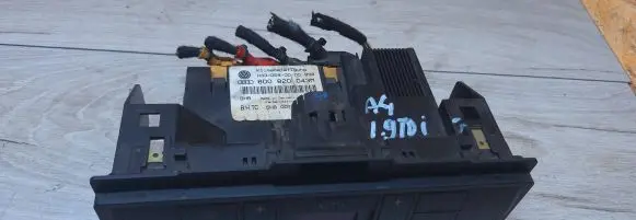Audi A6 S6 C5 4B Climate control unit 8D0820043M 5HB00790805