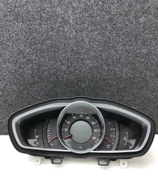 Volvo V40 Speedometer (instrument cluster) 31294175