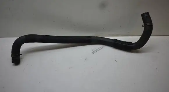 Chrysler Town & Country V Engine coolant pipe/hose