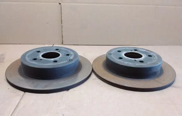 Toyota Prius+ (ZVW40) Rear brake disc