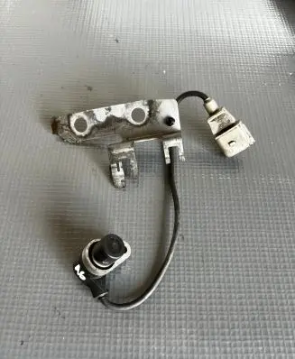 Audi A6 S6 C6 4F Crankshaft position sensor 06A906433E 0261210146
