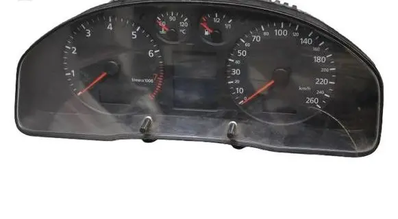 Speedometer (instrument cluster)