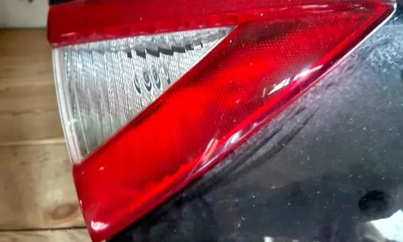 Maserati GranTurismo Tailgate rear/tail lights 231567