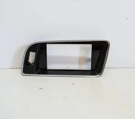 Radio/GPS head unit trim