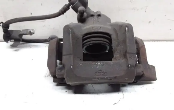 Peugeot 508 Front brake caliper