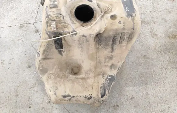 Audi A6 S6 C4 4A Fuel tank 443201085