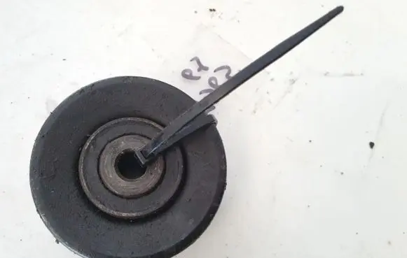 Citroen Xsara Belt tensioner pulley 