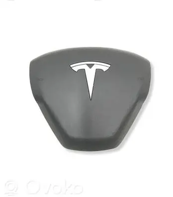 Tesla Model 3 Steering wheel airbag