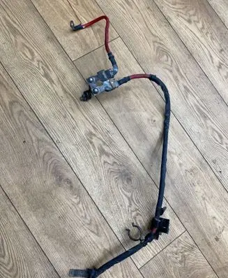 Volvo V50 Positive cable (battery) 