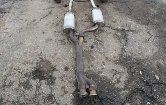 Mercedes-Benz S W220 Muffler/silencer A2204910500-MERC A2204910500 A2204910600