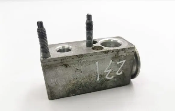 Peugeot 5008 Air conditioning (A/C) expansion valve Y2844001 52387190