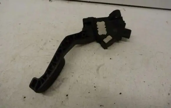 Volkswagen Polo Accelerator throttle pedal
