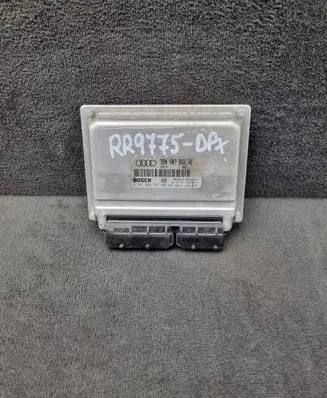 Audi A6 S6 C5 4B Engine control unit/module 3B0907552AE 0261206781