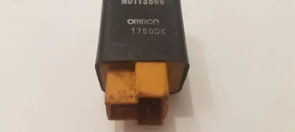 Mitsubishi Pajero Other relay MD113566