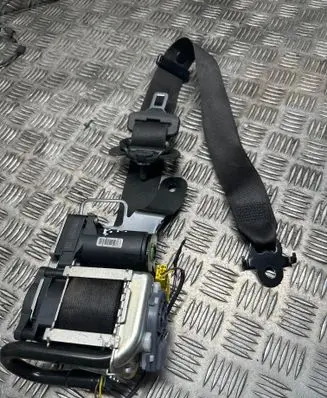 BMW X5 F15 Front seatbelt 628641500 0589P1000250
