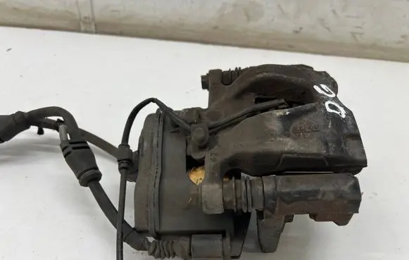 Audi A4 S4 B9 Rear brake caliper 8W0406AT