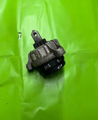 BMW 5 F10 F11 Engine mount bracket 6785601 200613
