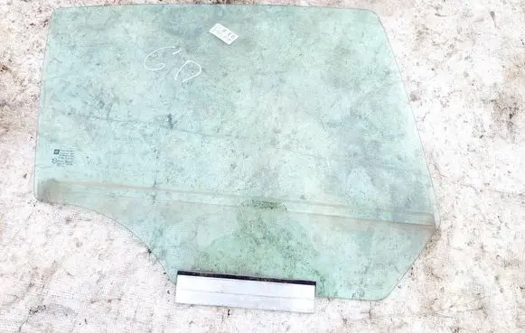 Rear door window glass