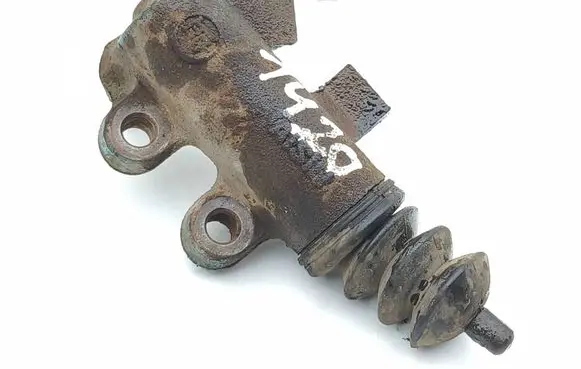 Lexus IS 220D-250-350 Clutch slave cylinder 