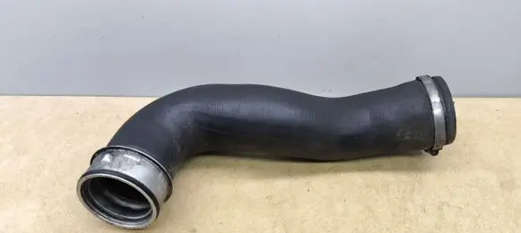 Mercedes-Benz R W251 Intercooler hose/pipe A2515280182