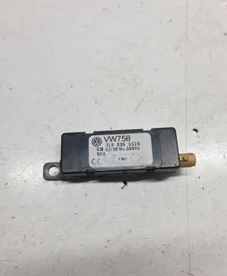Volkswagen Touareg I Antenna control unit 7L6035552A AW756
