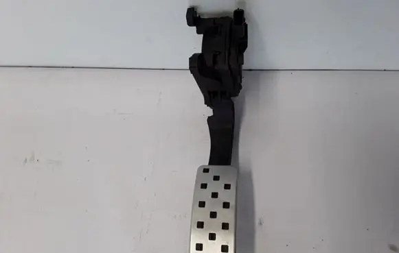 Renault Captur Accelerator throttle pedal 180026380R