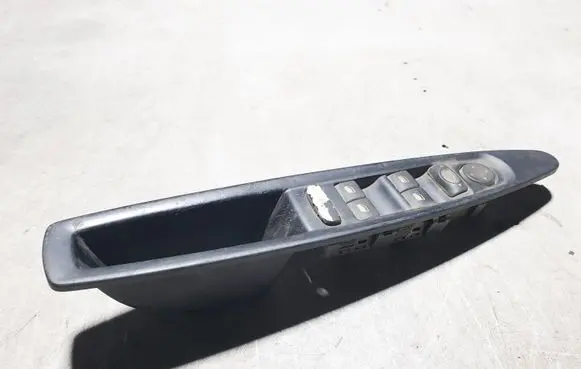 Citroen C4 I Electric window control switch 9651464577