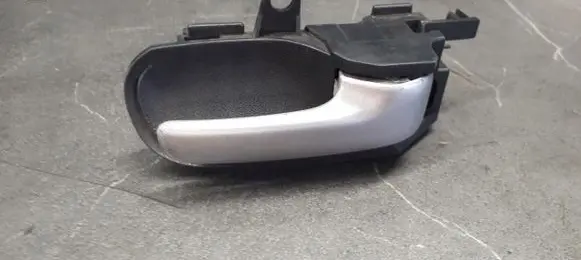 Toyota Yaris Front door interior handle