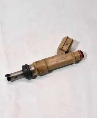 Toyota Prius (XW30) Fuel injector 2325037010 069032124