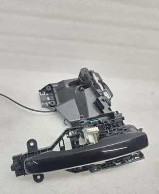 Volvo XC60 Front door lock 31378253
