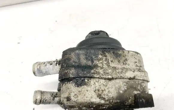 Engine oil radiator