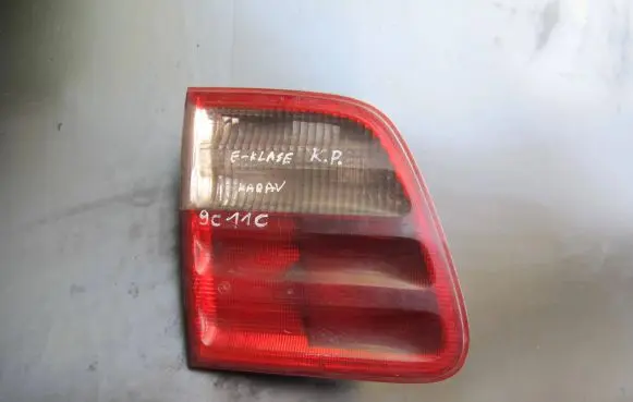 Mercedes-Benz E W210 Tailgate rear/tail lights A2108205964 4230 324501
