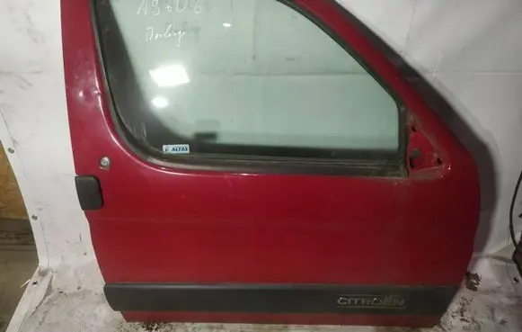 Citroen Berlingo Front door raudonos