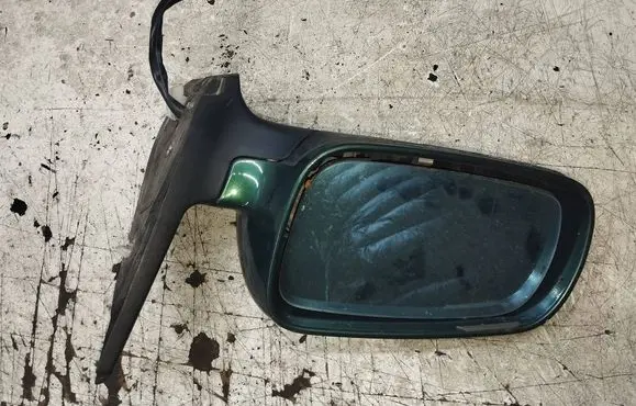 Front door electric wing mirror