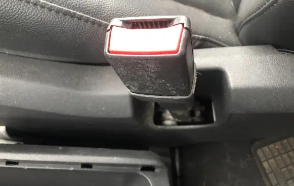 Chrysler Grand Voyager V Front seatbelt buckle