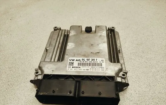 Volkswagen Touran III Engine control unit/module 04L907309P 0281031483