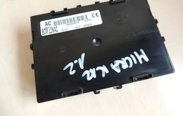 Nissan Micra Comfort/convenience module 284B2EM01E 18521061