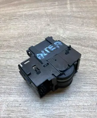 Seat Leon (1P) Light switch 5P0919094A 059610