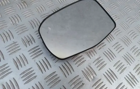 Honda CR-V Wing mirror glass 