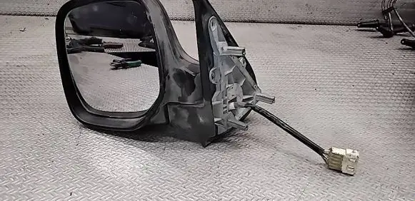 Peugeot Partner Front door electric wing mirror E30158366