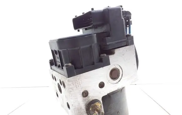 Nissan Almera Tino ABS Pump 476604U102 0265216787
