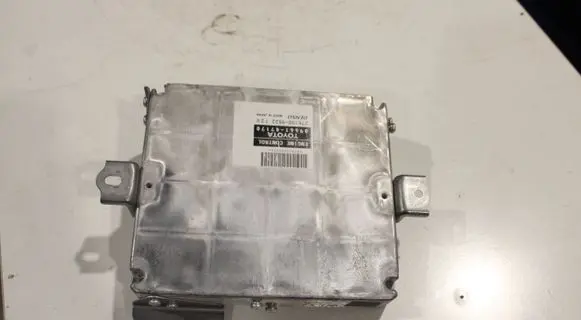 Toyota Prius (XW20) Engine control unit/module 8966147170